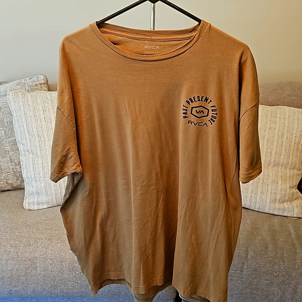RVCA PAST PRESENT FUTURE T-SHIRT XL